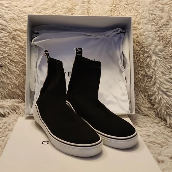 Givenchy George V Sock Sneakers size EU 41 US with box and